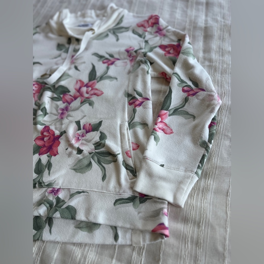 TOMMY BAHAMA Island Soft Cowl Neck Floral Sweatshirt | Women’s XS